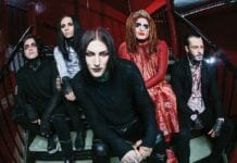 MOTIONLESS IN WHITE