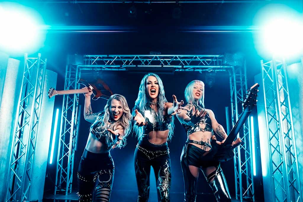 Metal Icon Alissa White-Gluz’s BLUE MEDUSA Unveils New Single “Checkmate”